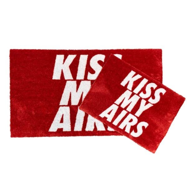 Kissmyairs Smalllarge Red2